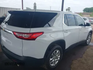2021 Chevrolet Traverse LS z VIN 1GNERFKW5MJ197111, wystawiony jako IAAI lot #42056277 z przebiegiem 64 771 mil mil oraz . Historia ofert i sprzedaży dostępna na DreamBid. Obrazek 4.