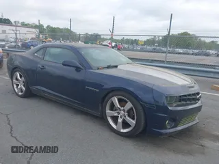 2011 Chevrolet Camaro 1LT z VIN 2G1FF1ED6B9161612, wystawiony jako IAAI lot #41945947 z przebiegiem 135 956 mil mil oraz . Historia ofert i sprzedaży dostępna na DreamBid. Obrazek 1.