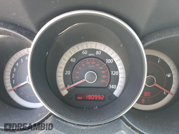 2010 Kia Forte EX z VIN KNAFU4A21A5066595, wystawiony jako Copart lot #53303195 z przebiegiem 190 992 mil mil oraz Nie do naprawy. Historia ofert i sprzedaży dostępna na DreamBid. Obrazek 9.
