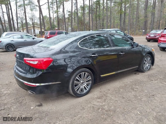 2016 Kia Cadenza Premium with VIN KNALN4D72G5209540, listed as a IAAI auction lot 41047117 with NaN miles. Bid and sale history available at carsss.com. Image 4.