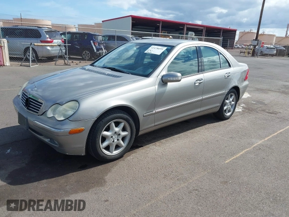2003 Mercedes-Benz C 240 с VIN WDBRF61J03A455895, выставлен на аукционе IAAI как лот 42478695 с пробегом 188 624 миль миль и . История ставок и продаж доступна на DreamBid. Изображение 2.