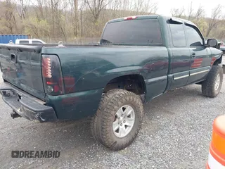 2004 Chevrolet Silverado 1500 LS with VIN 1GCEC19V54Z341512, listed as a IAAI auction lot 41930609 with 176,859 mi miles. Bid and sale history available at carsss.com. Image 4.