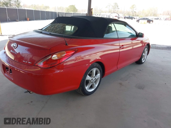2005 Toyota Solara SE z VIN 4T1FA38P85U058251, wystawiony jako IAAI lot #41817073 z przebiegiem 165 582 mil mil oraz . Historia ofert i sprzedaży dostępna na DreamBid. Obrazek 4.
