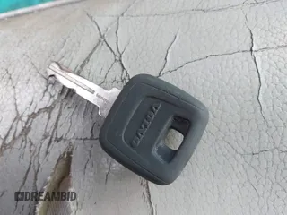 2004 Volvo S60 с VIN YV1RS61T242361425, выставлен на аукционе IAAI как лот 41987136 с пробегом 221 533 миль миль и . История ставок и продаж доступна на DreamBid. Изображение 11.