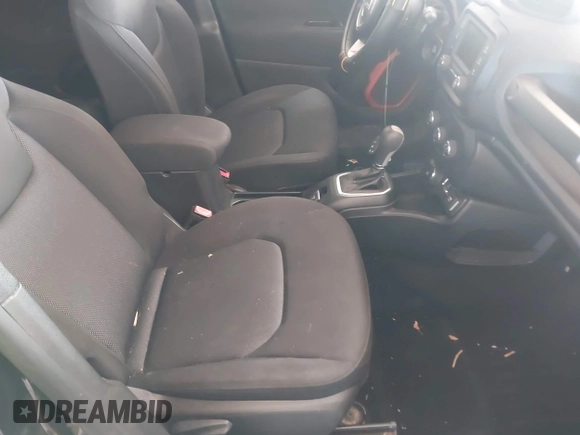 2018 Jeep Renegade Sport z VIN ZACCJBAB1JPH34969, wystawiony jako IAAI lot #42161262 z przebiegiem 65 325 mil mil oraz . Historia ofert i sprzedaży dostępna na DreamBid. Obrazek 5.