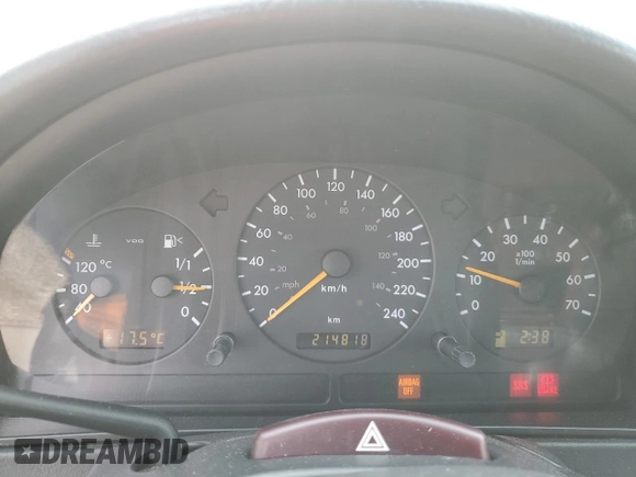 2003 Mercedes-Benz M 350 с VIN 4JGAB57E83A448963, выставлен на аукционе Copart как лот 50143534 с пробегом 214 818 миль миль и Списание • Salvage title. История ставок и продаж доступна на DreamBid. Изображение 9.