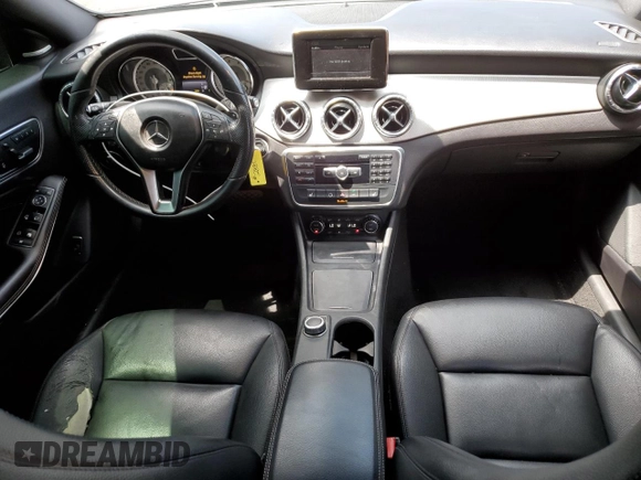 2014 Mercedes-Benz CLA 250 with VIN WDDSJ4EB1EN086751, listed as a Copart auction lot 64943325 with 118,546 mi miles and Salvage title. Bid and sale history available at DreamBid. Image 8.