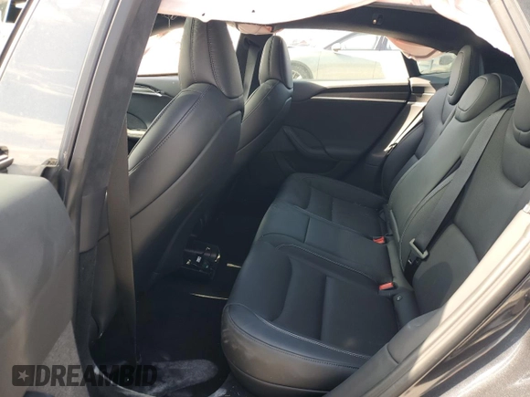 2023 Tesla Model S Plaid z VIN 5YJSA1E61PF528022, wystawiony jako Copart lot #53088135 z przebiegiem Nie podano mil oraz Czysty tytuł • Clean title. Historia ofert i sprzedaży dostępna na DreamBid. Obrazek 11.