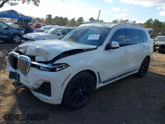 2019 BMW X7 xDrive50i z VIN 5UXCX4C59KLS38761, wystawiony jako IAAI lot #40743791 z przebiegiem Nie podano mil oraz . Historia ofert i sprzedaży dostępna na DreamBid. Obrazek 17.