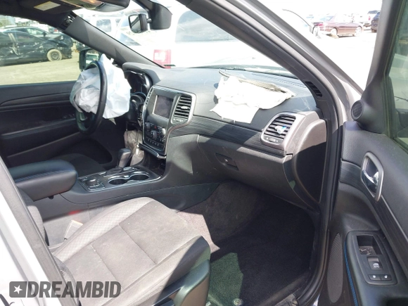 2019 Jeep Grand Cherokee Upland with VIN 1C4RJFAG5KC608293, listed as a IAAI auction lot 41989929 with 129,229 mi miles. Bid and sale history available at carsss.com. Image 5.