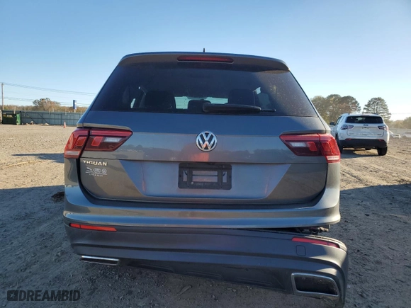 2021 Volkswagen Tiguan S with VIN 3VV1B7AX1MM108585, listed as a Copart auction lot 81897474 with 60,514 mi miles and Salvage Title. Bid and sale history available at carsss.com. Image 6.