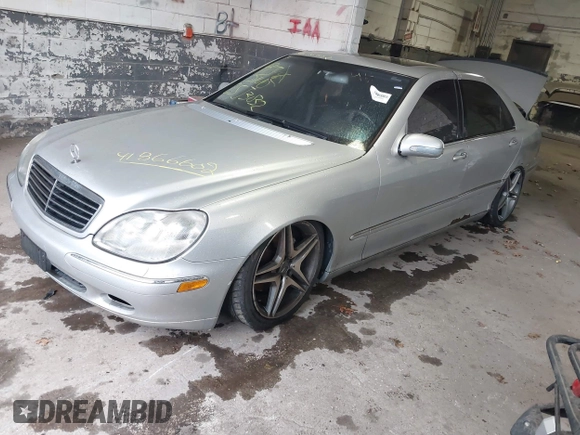 2002 Mercedes-Benz S 430 with VIN WDBNG70JX2A310218, listed as a IAAI auction lot 41866602 with Not Provided miles and . Bid and sale history available at carsss.com. Image 2.