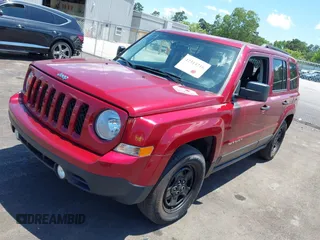 2016 Jeep Patriot Sport SE z VIN 1C4NJPBA8GD676815, wystawiony jako IAAI lot #42314216 z przebiegiem 150 564 mil mil oraz . Historia ofert i sprzedaży dostępna na DreamBid. Obrazek 2.