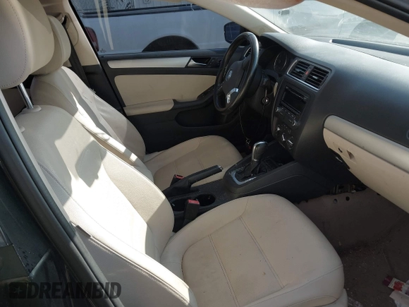 2012 Volkswagen Jetta TDI w/Premium & Nav с VIN 3VWLL7AJ3CM004336, выставлен на аукционе IAAI как лот 42380154 с пробегом 180 291 миль миль и . История ставок и продаж доступна на DreamBid. Изображение 5.