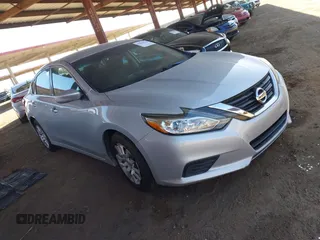 2017 Nissan Altima S with VIN 1N4AL3APXHN365816, listed as a IAAI auction lot 42500770 with 110,000 mi miles and . Bid and sale history available at DreamBid. Image 1.