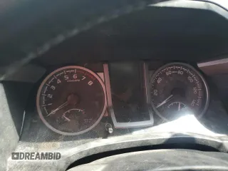 2023 Toyota Tacoma SR5 z VIN 3TYAZ5CN7PT042367, wystawiony jako Copart lot #60100495 z przebiegiem Nie podano mil oraz Nie do naprawy • Non repairable. Historia ofert i sprzedaży dostępna na DreamBid. Obrazek 9.