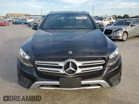 2019 Mercedes-Benz GLC 300 with VIN WDC0G4JB0KV171740, listed as a Copart auction lot 65923285 with 33,764 mi miles and Clean title. Bid and sale history available at DreamBid. Image 5.