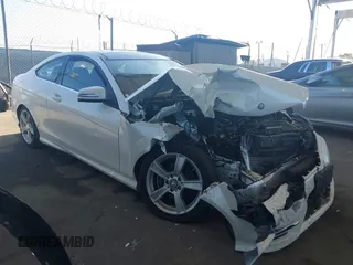 2013 Mercedes-Benz C 250 с VIN WDDGJ4HBXDG032143, выставлен на аукционе IAAI как лот 42517710 с пробегом Не указан миль и . История ставок и продаж доступна на DreamBid. Изображение 1.