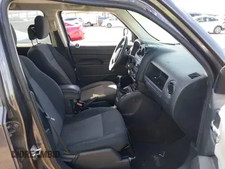 2016 Jeep Patriot Sport SE with VIN 1C4NJPBA4GD629071, listed as a IAAI auction lot 42163039 with 143,626 mi miles and . Bid and sale history available at carsss.com. Image 5.