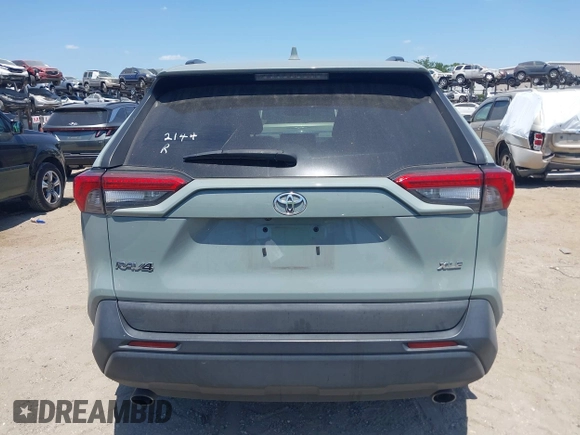 2020 Toyota RAV4 XLE with VIN 2T3W1RFV0LW069849, listed as a IAAI auction lot 42138074 with 112,062 mi miles and . Bid and sale history available at DreamBid. Image 16.