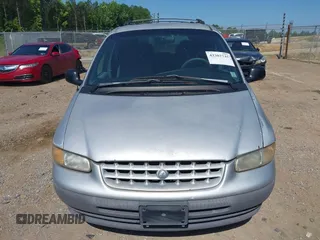 2000 Plymouth Voyager z VIN 2P4GP45G5YR537211, wystawiony jako IAAI lot #42302745 z przebiegiem 278 233 mil mil oraz . Historia ofert i sprzedaży dostępna na DreamBid. Obrazek 6.