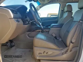 2015 Chevrolet Tahoe LT with VIN 1GNSCBKC5FR185631, listed as a Copart auction lot 60427395 with 125,616 mi miles and Clean title. Bid and sale history available at DreamBid. Image 7.