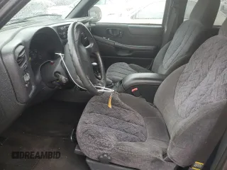 1998 GMC Jimmy SLE with VIN 1GKDT13W6W2535592, listed as a Copart auction lot 81953844 with 88,205 mi miles and Salvage Title. Bid and sale history available at carsss.com. Image 7.