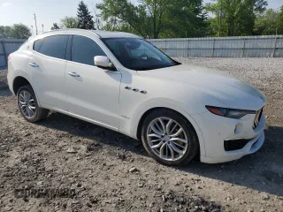 2019 Maserati Levante GranLusso z VIN ZN661XUL7KX318713, wystawiony jako Copart lot #57269795 z przebiegiem 117 095 mil mil oraz Tytuł czysty. Historia ofert i sprzedaży dostępna na DreamBid. Obrazek 4.