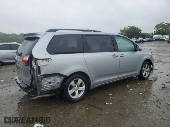 2015 Toyota Sienna LE AAS with VIN 5TDKK3DC5FS550258, listed as a Copart auction lot 58069915 with 138,260 mi miles and Salvage title. Bid and sale history available at DreamBid. Image 3.