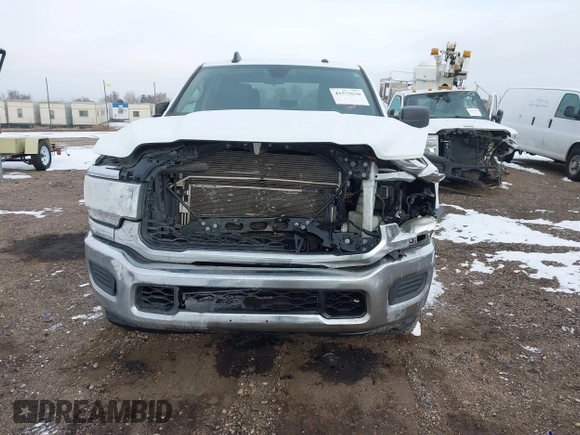 2020 Ram 2500 Tradesman with VIN 3C6UR4HJ1LG261432, listed as a IAAI auction lot 41573636 with 154,147 mi miles. Bid and sale history available at carsss.com. Image 6.