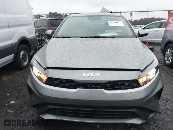 2024 Kia Forte LXS with VIN 3KPF24ADXRE820491, listed as a IAAI auction lot 41526871 with 5,675 mi miles and . Bid and sale history available at DreamBid. Image 12.