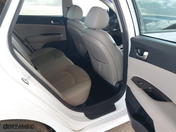 2017 Kia Optima EX with VIN 5XXGU4L38HG158709, listed as a IAAI auction lot 41949488 with 100,965 mi miles. Bid and sale history available at carsss.com. Image 8.