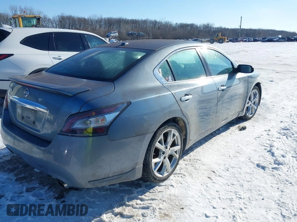2012 Nissan Maxima SV z VIN 1N4AA5AP6CC840979, wystawiony jako IAAI lot #41315827 z przebiegiem 170 305 mil mil oraz . Historia ofert i sprzedaży dostępna na DreamBid. Obrazek 4.