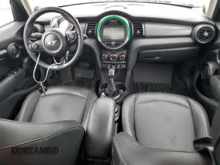 2017 MINI Hardtop 4 Door Cooper with VIN WMWXU1C53H2E18584, listed as a Copart auction lot 61355915 with 56,171 mi miles and Salvage title. Bid and sale history available at DreamBid. Image 8.