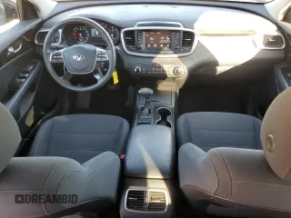2020 Kia Sorento LX V6 with VIN 5XYPG4A52LG618186, listed as a Copart auction lot 46316725 with 52,503 mi miles and Salvage Title. Bid and sale history available at carsss.com. Image 8.