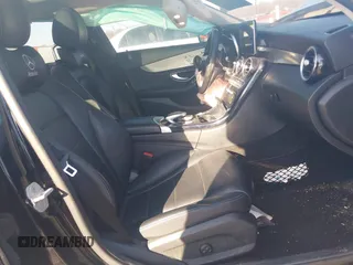 2015 Mercedes-Benz C-Class C 300 Luxury with VIN 55SWF4KBXFU028721, listed as a IAAI auction lot 41735042 with 110,142 mi miles. Bid and sale history available at carsss.com. Image 5.