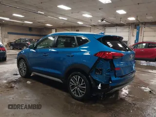 2020 Hyundai Tucson SEL z VIN KM8J3CAL4LU192330, wystawiony jako IAAI lot #41915238 z przebiegiem 53 472 mil mil oraz . Historia ofert i sprzedaży dostępna na DreamBid. Obrazek 3.