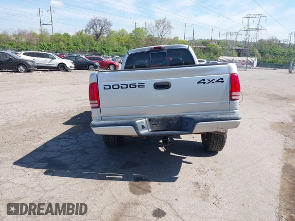 2001 Dodge Dakota SLT with VIN 1B7GG22XX1S348751, listed as a IAAI auction lot 42077395 with 148,034 mi miles and . Bid and sale history available at carsss.com. Image 17.