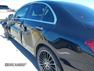 2021 Mercedes-Benz C 300 z VIN W1KWF8DB0MR618283, wystawiony jako IAAI lot #42084388 z przebiegiem 66 565 mil mil oraz . Historia ofert i sprzedaży dostępna na DreamBid. Obrazek 20.