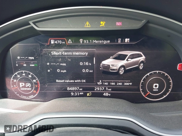 2017 Audi Q7 Premium Plus with VIN WA1LAAF75HD018870, listed as a IAAI auction lot 41988405 with 84,897 mi miles. Bid and sale history available at carsss.com. Image 7.