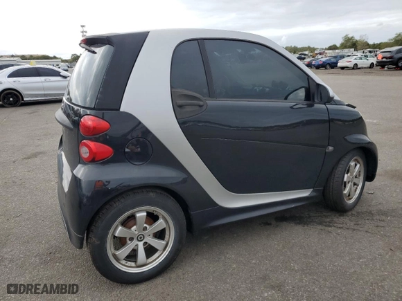 2013 Smart fortwo Pure with VIN WMEEJ3BA0DK601852, listed as a Copart auction lot 71201764 with NaN miles and Clean Title. Bid and sale history available at carsss.com. Image 3.