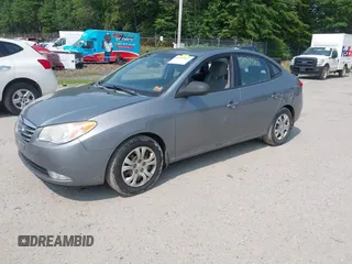 2010 Hyundai Elantra GLS z VIN KMHDU4AD6AU910823, wystawiony jako IAAI lot #42457927 z przebiegiem 168 803 mil mil oraz . Historia ofert i sprzedaży dostępna na DreamBid. Obrazek 2.