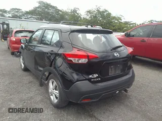 2019 Nissan Kicks SV with VIN 3N1CP5CU2KL505177, listed as a IAAI auction lot 39152489 with 36,130 mi miles. Bid and sale history available at carsss.com. Image 3.