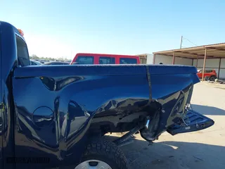 2007 Chevrolet Silverado 1500 Work Truck with VIN 1GCEC19C77Z509671, listed as a IAAI auction lot 41771336 with 256,817 mi miles. Bid and sale history available at carsss.com. Image 6.