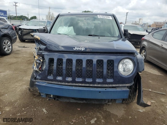 2015 Jeep Patriot Altitude Edition with VIN 1C4NJPBA2FD419342, listed as a Copart auction lot 61052944 with 68,776 mi miles and Salvage Title. Bid and sale history available at carsss.com. Image 5.