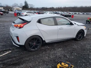 2020 Hyundai Veloster Turbo with VIN KMHTH6AB4LU026943, listed as a Copart auction lot 82648914 with 95,151 mi miles and Salvage Title. Bid and sale history available at carsss.com. Image 3.