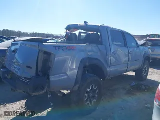2019 Toyota Tacoma 4WD SR with VIN 3TMCZ5AN5KM199346, listed as a IAAI auction lot 41678090 with 1 mi miles. Bid and sale history available at carsss.com. Image 12.