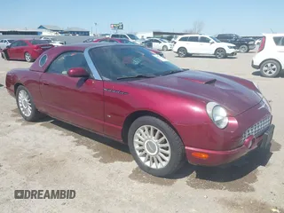 2004 Ford Thunderbird Deluxe with VIN 1FAHP60A34Y110452, listed as a IAAI auction lot 41847184 with 121,161 mi miles. Bid and sale history available at carsss.com. Image 1.