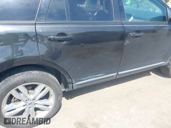 2013 Ford Edge SEL with VIN 2FMDK3JC1DBA58902, listed as a IAAI auction lot 42112569 with 184,971 mi miles. Bid and sale history available at carsss.com. Image 6.