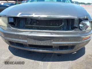 2008 Ford Mustang Deluxe with VIN 1ZVHT80N585164800, listed as a IAAI auction lot 42720565 with 189,711 mi miles and . Bid and sale history available at DreamBid. Image 6.